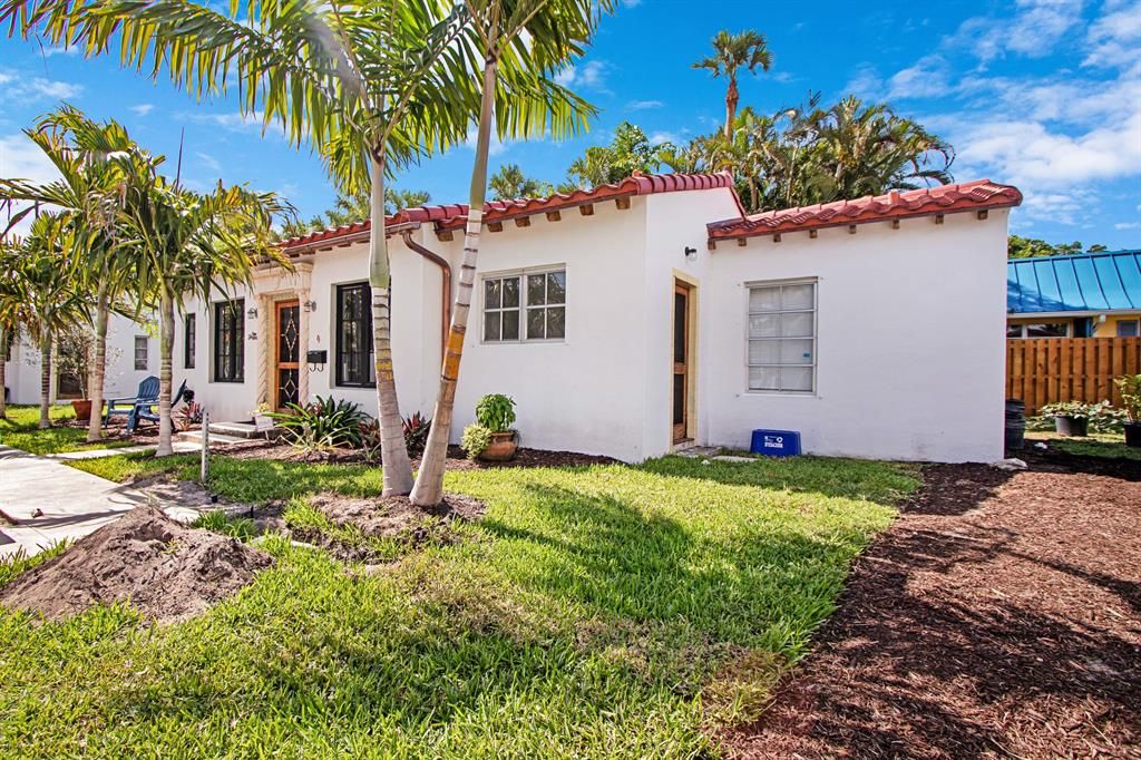 Photo of 110 Marine Way Way #4 Verona, Delray Beach, FL 33483 (MLS # R10733176)