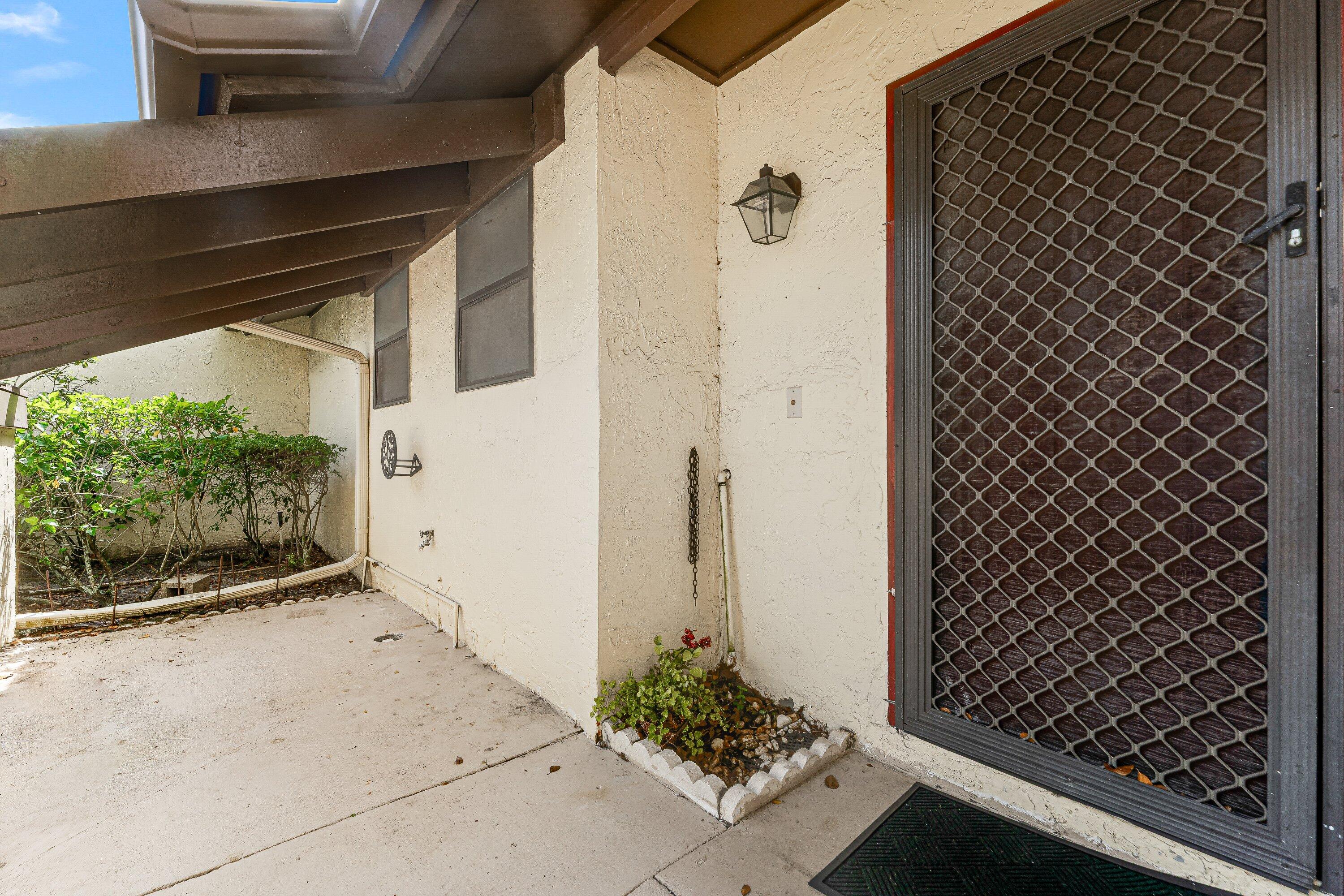 83 WOOD ROSE Court