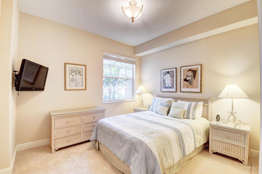 CATALINA / POLO CLUB - Residential