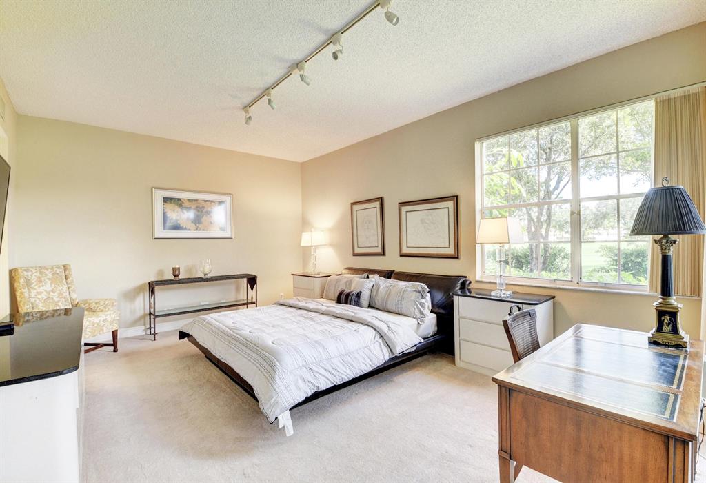 CATALINA / POLO CLUB - Residential