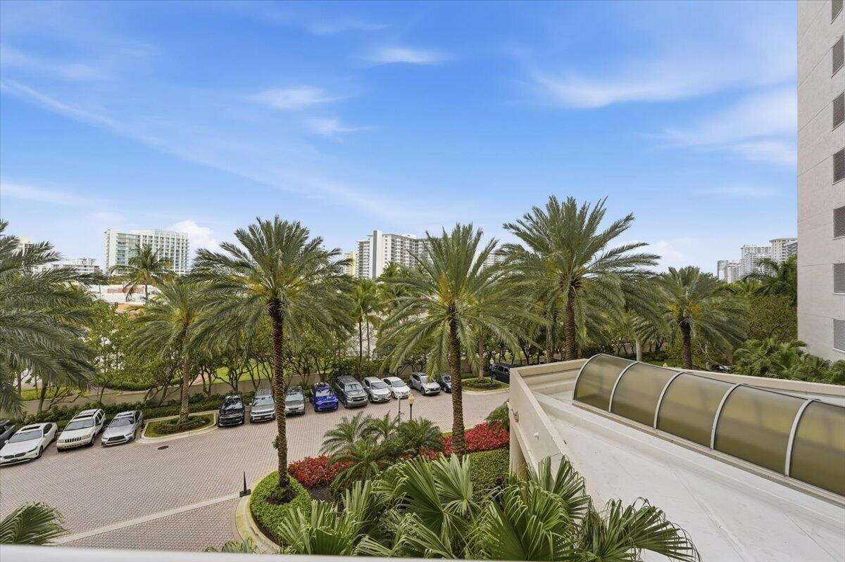 LHERMITAGE I CONDOMINIUM - Residential