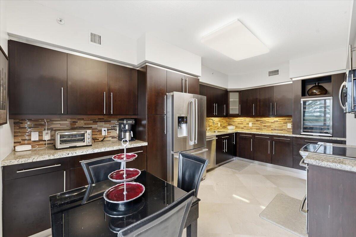 LHERMITAGE I CONDOMINIUM - Residential