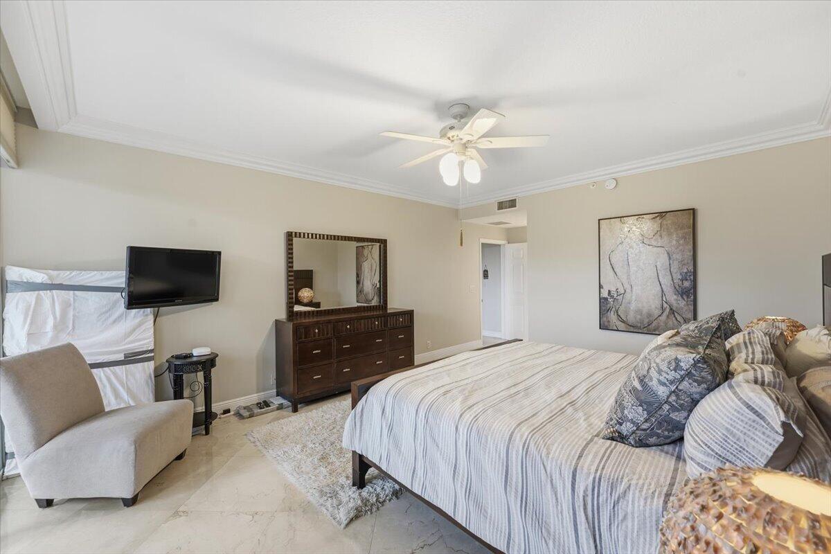 LHERMITAGE I CONDOMINIUM - Residential