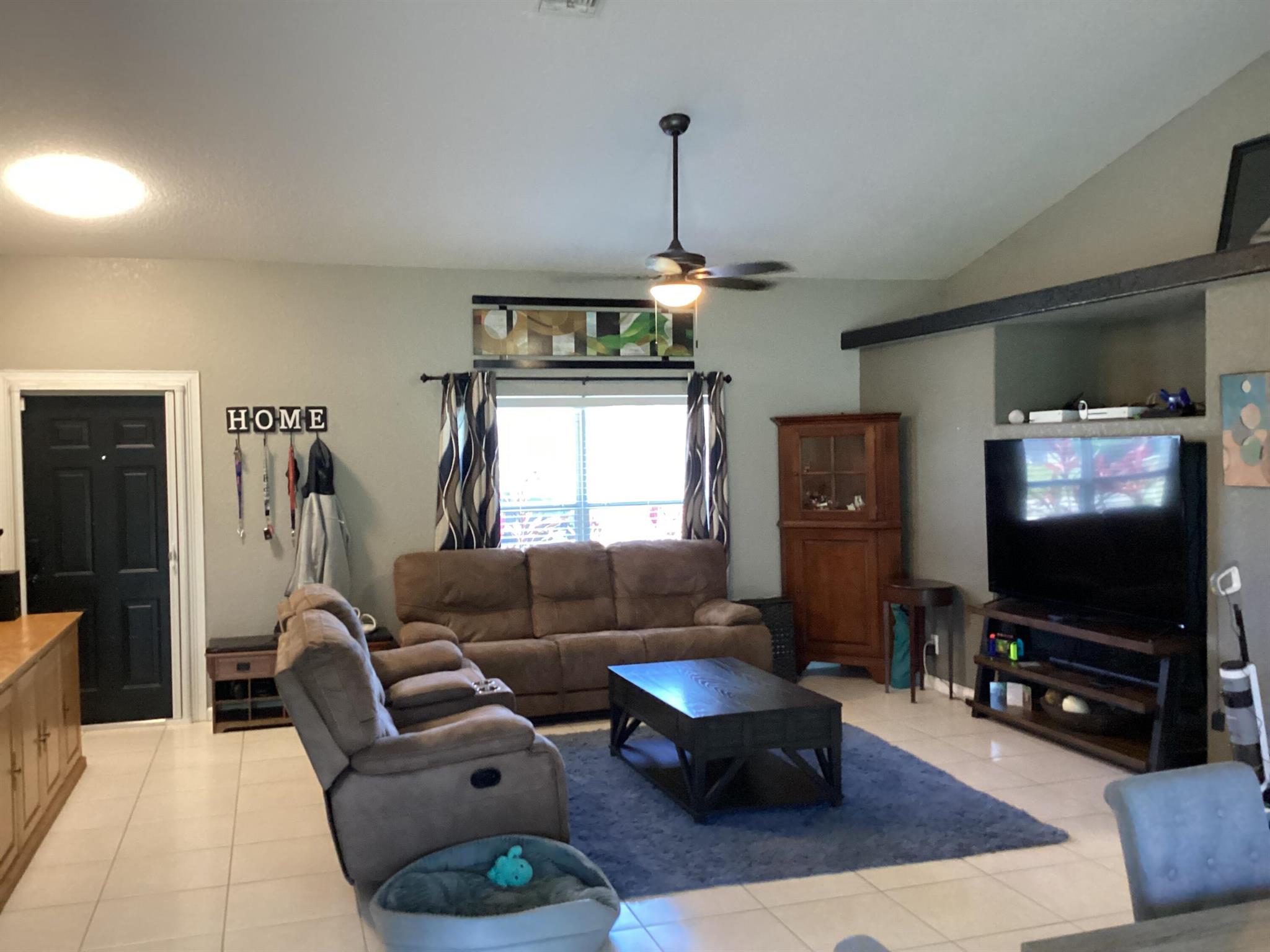 3834 SE 12th Drive