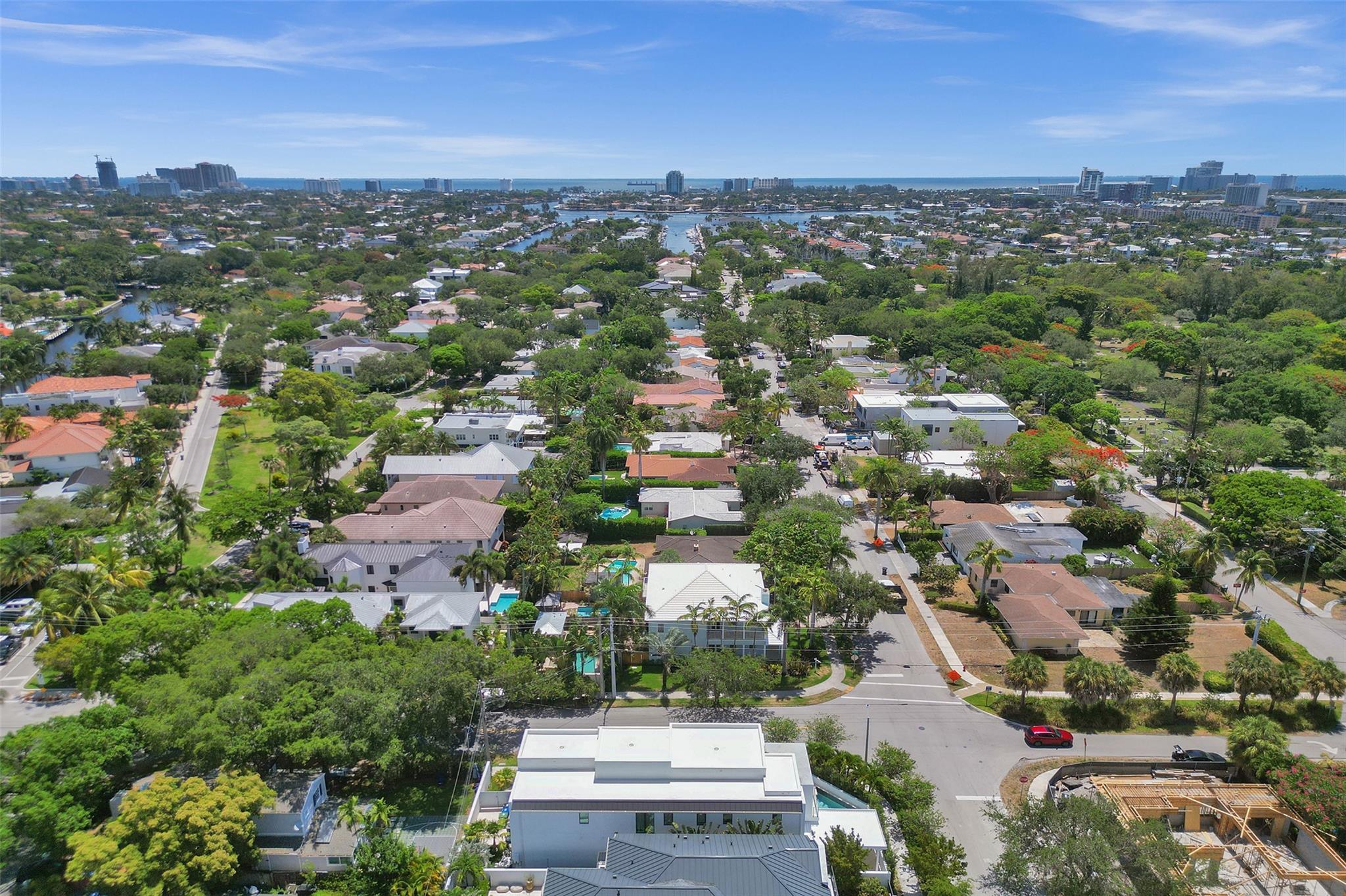 RIO VISTA ISLES - Residential