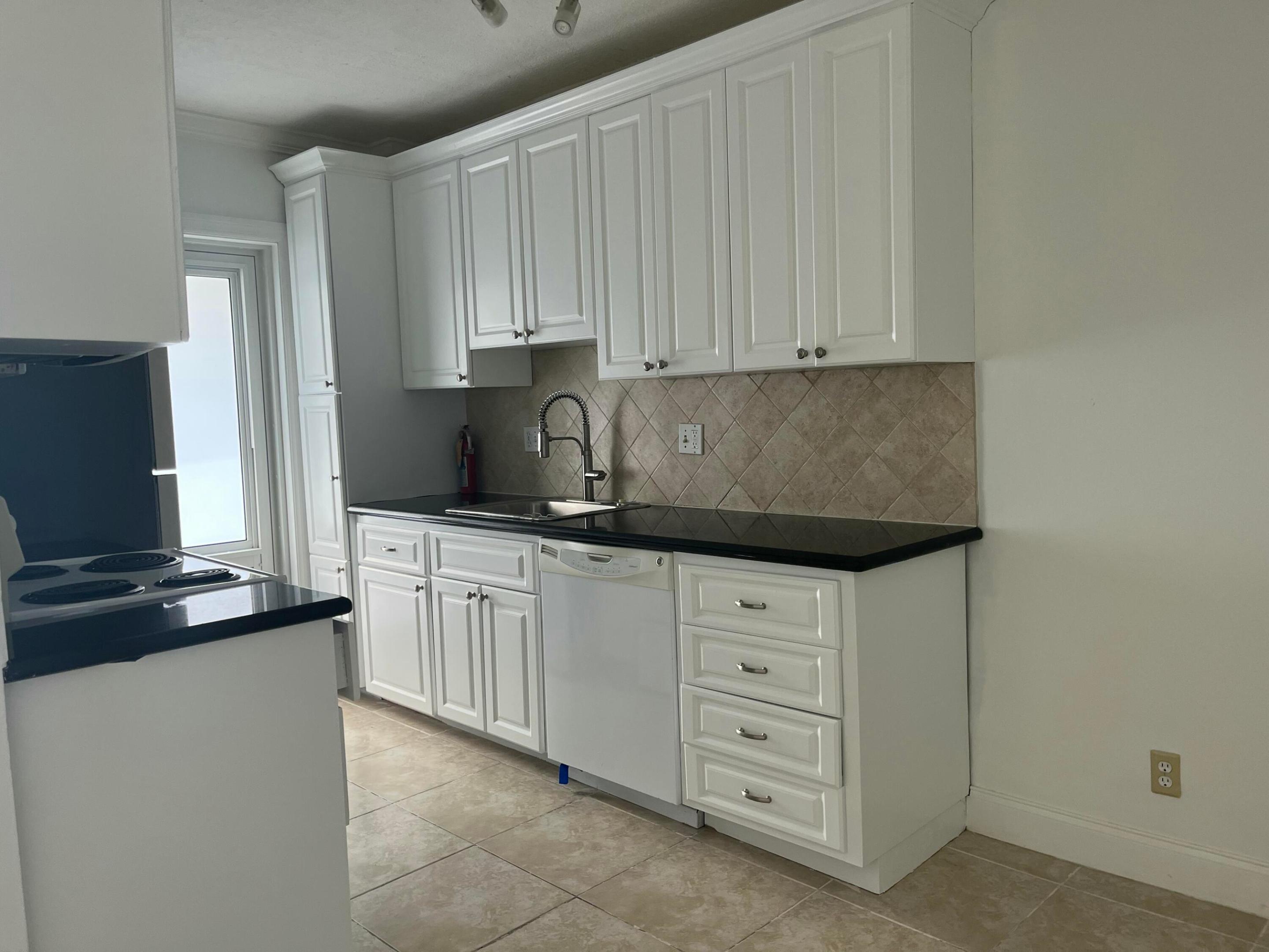 LEISURE GARDENS CONDO - Residential Lease
