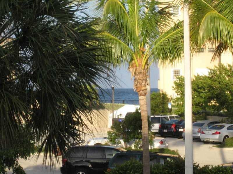 LEISURE GARDENS CONDO - Residential Lease