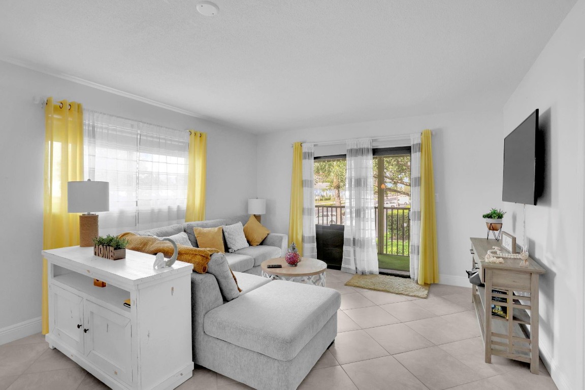 2601 NE 14th Street Causeway 245