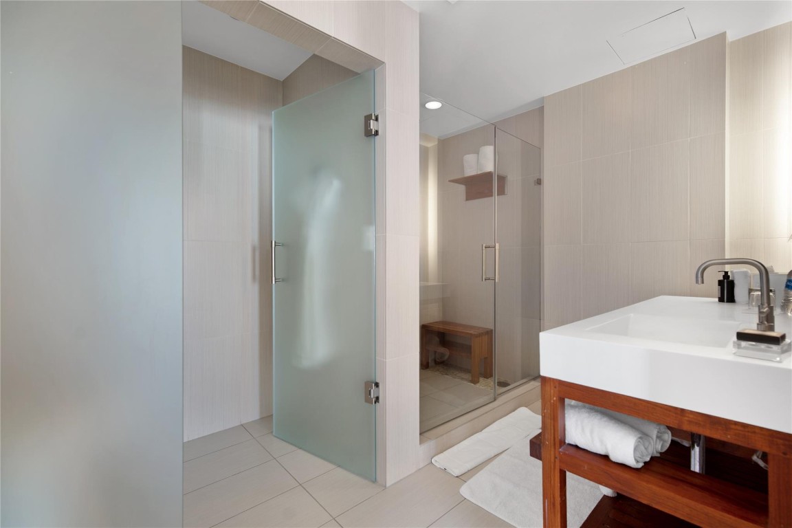 3101 Bayshore Drive 1102