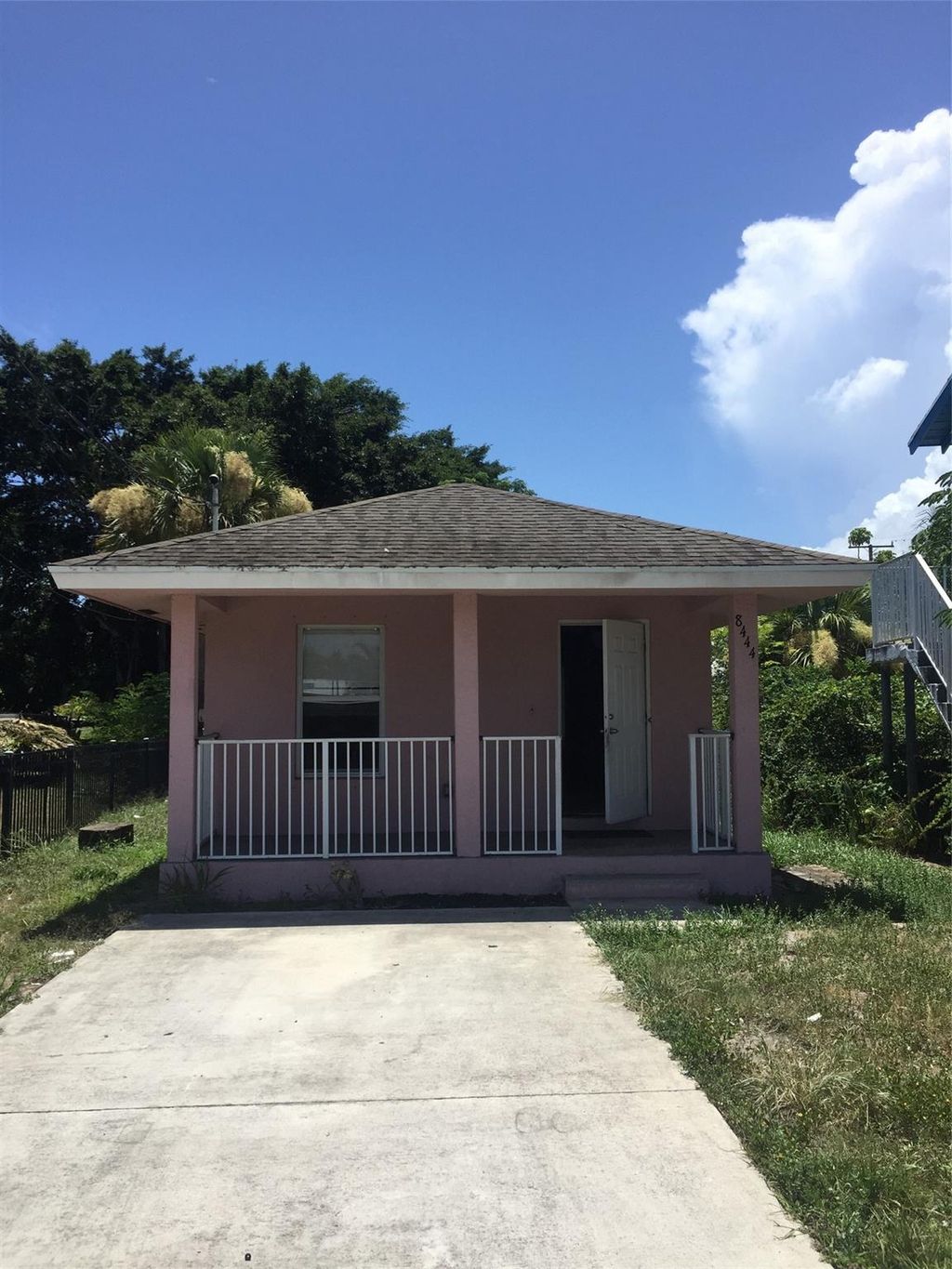 Photo of 8444 SE Date Street, Hobe Sound, FL 33455 (MLS # F10456006)