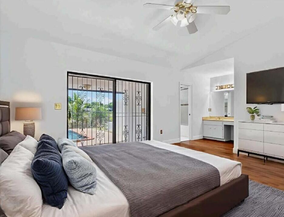 COUNTRY CLUB OF MIAMI ESTS SEC 4 - Residential