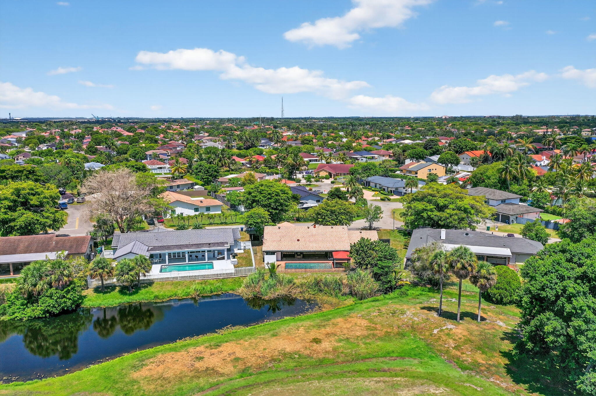 COUNTRY CLUB OF MIAMI ESTS SEC 4 - Residential