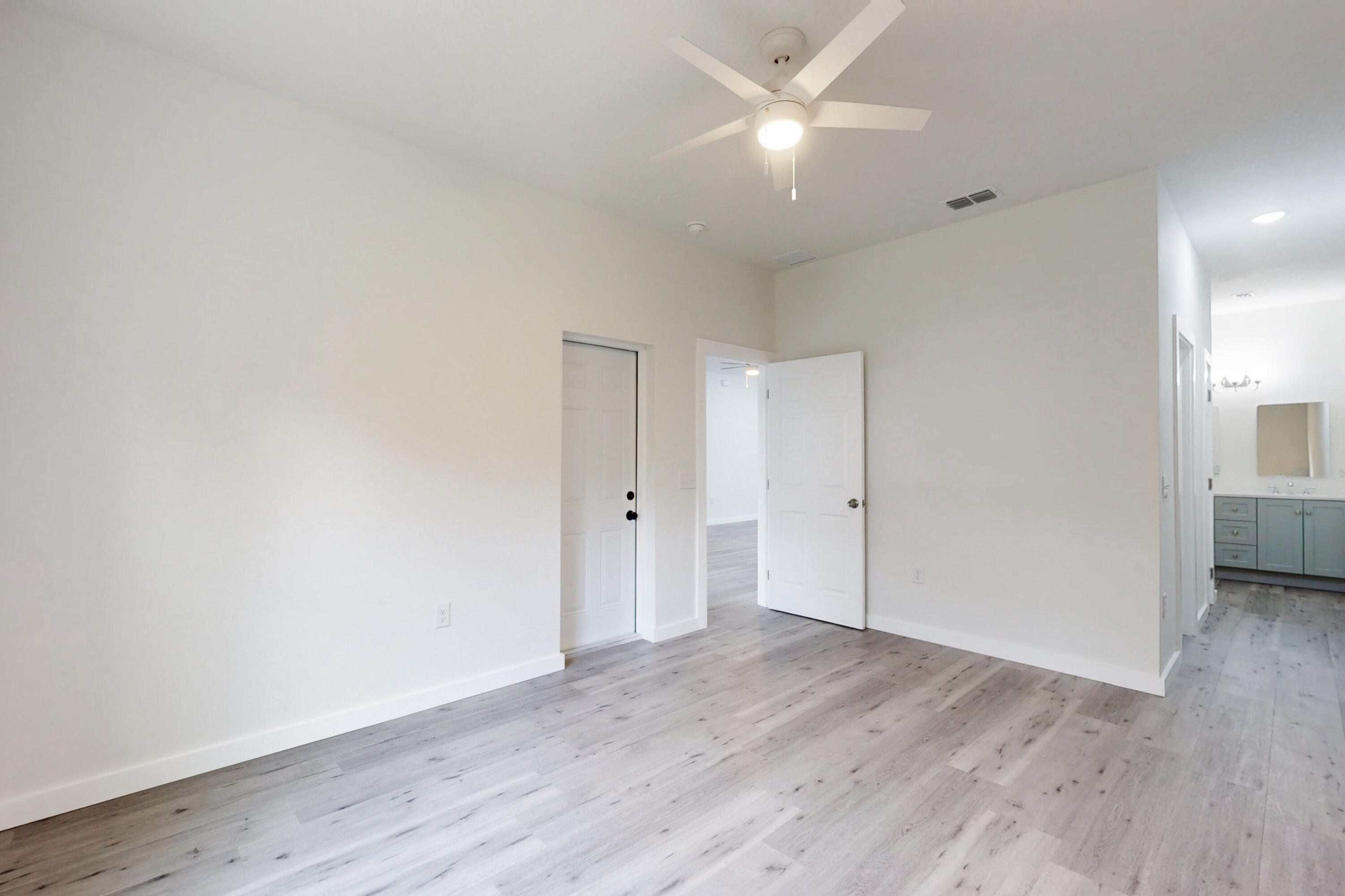 VERO LAKE ESTATES UNIT I - Residential