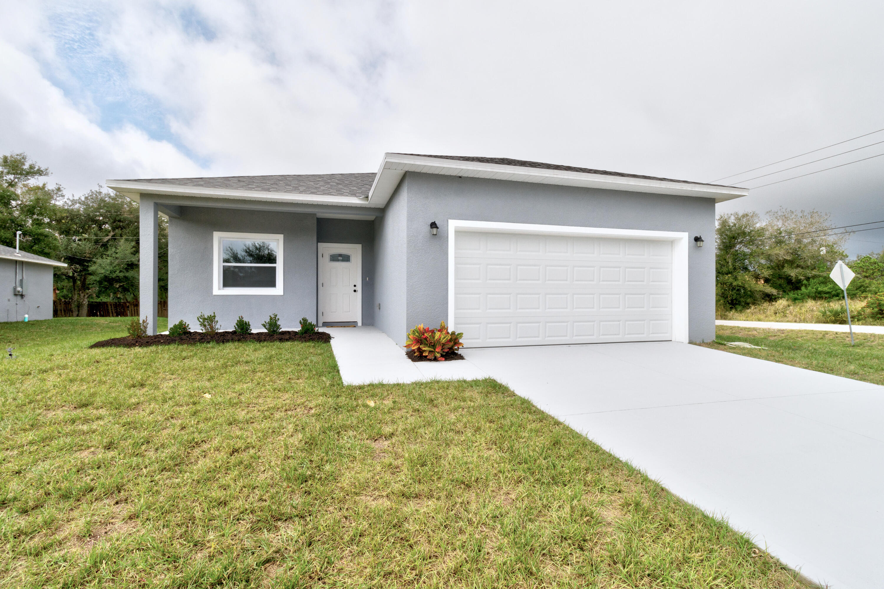 VERO LAKE ESTATES UNIT I - Residential