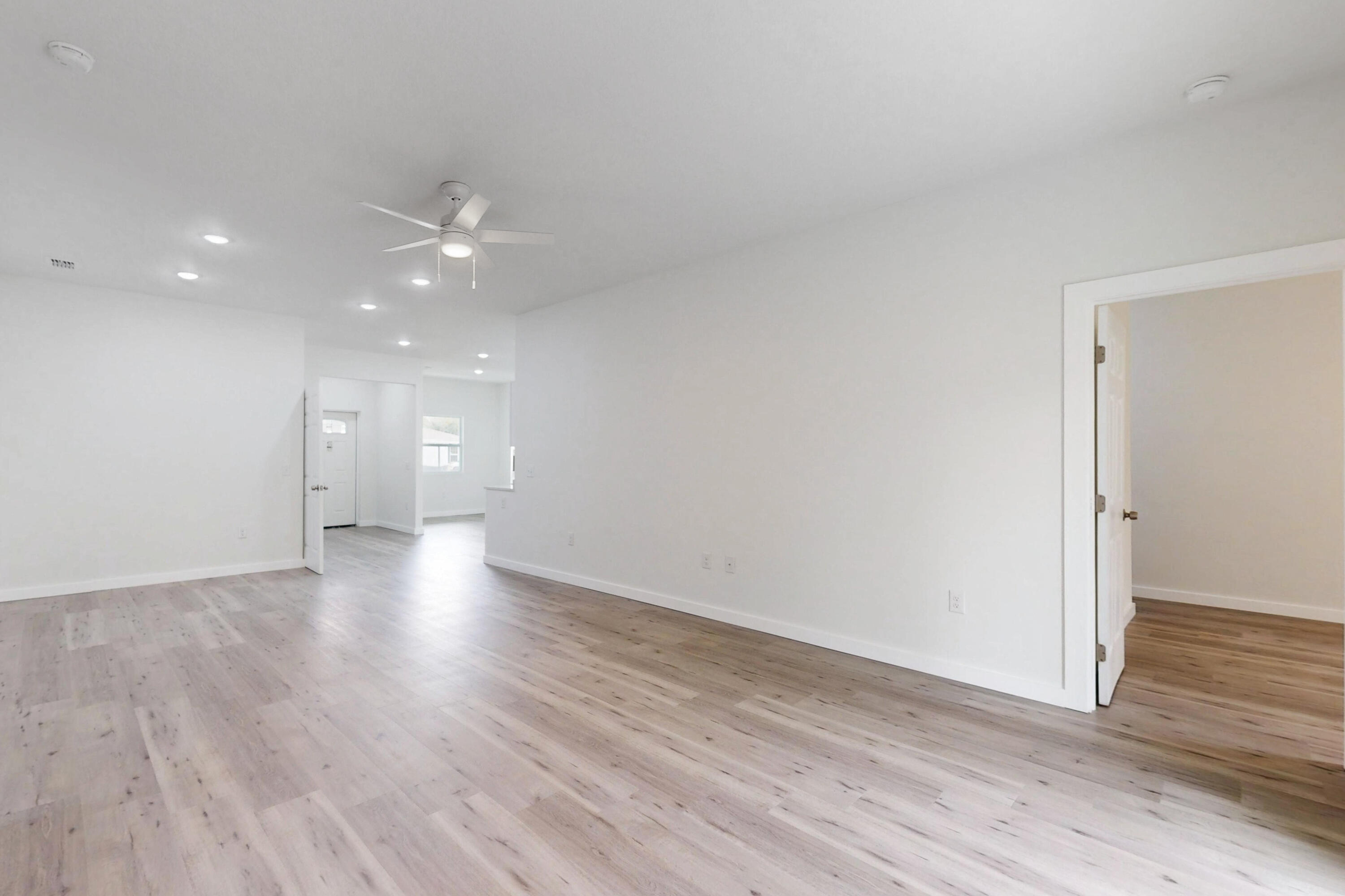 VERO LAKE ESTATES UNIT I - Residential