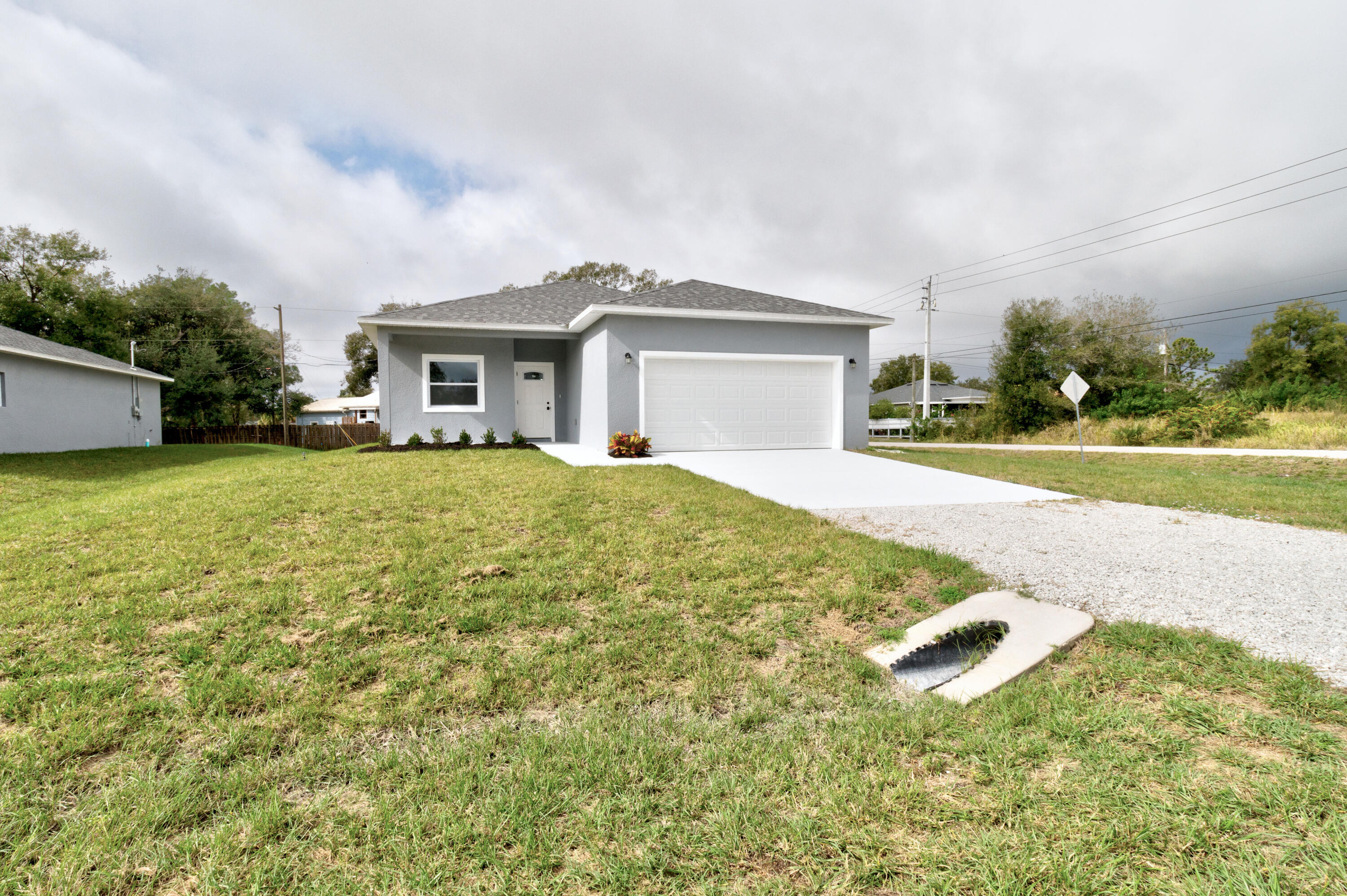 VERO LAKE ESTATES UNIT I - Residential