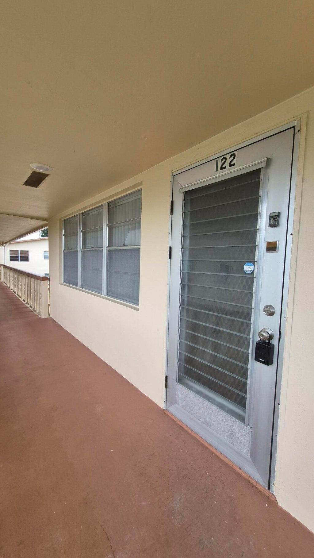 Photo of 122 Canterbury D, West Palm Beach, FL 33417 (MLS # B26083642)