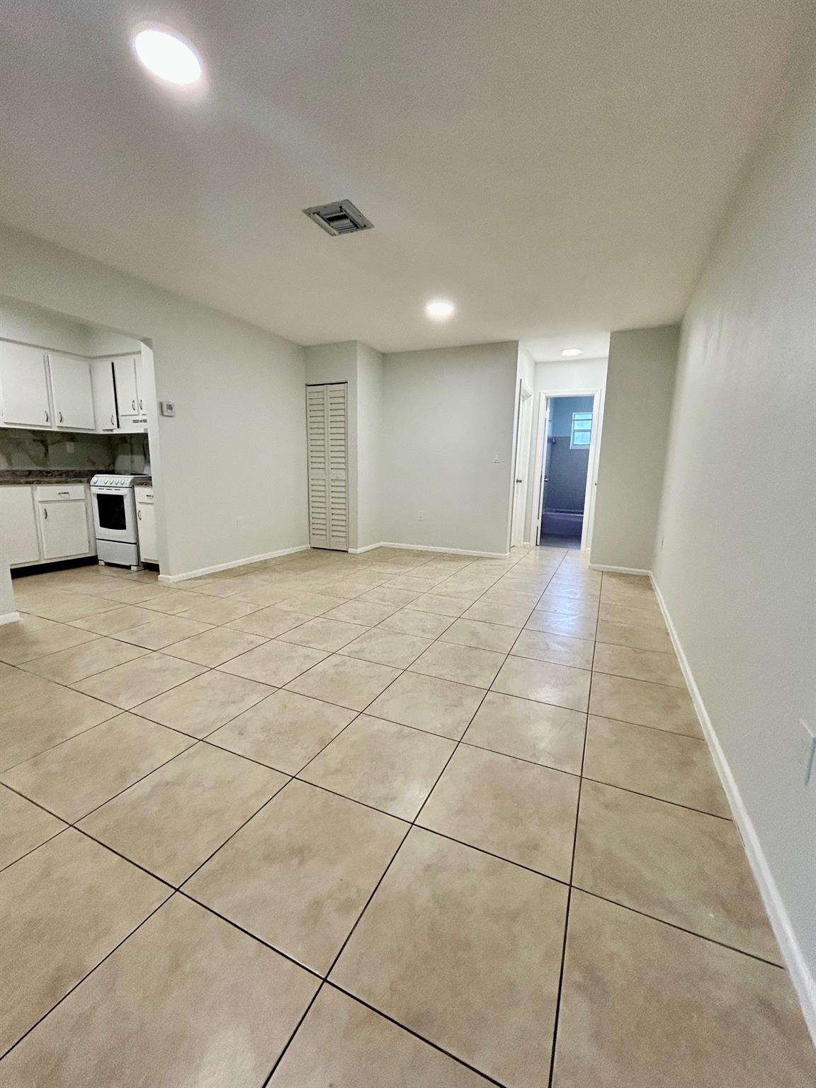 Miramar Sec 16 52-5 B - Residential Lease