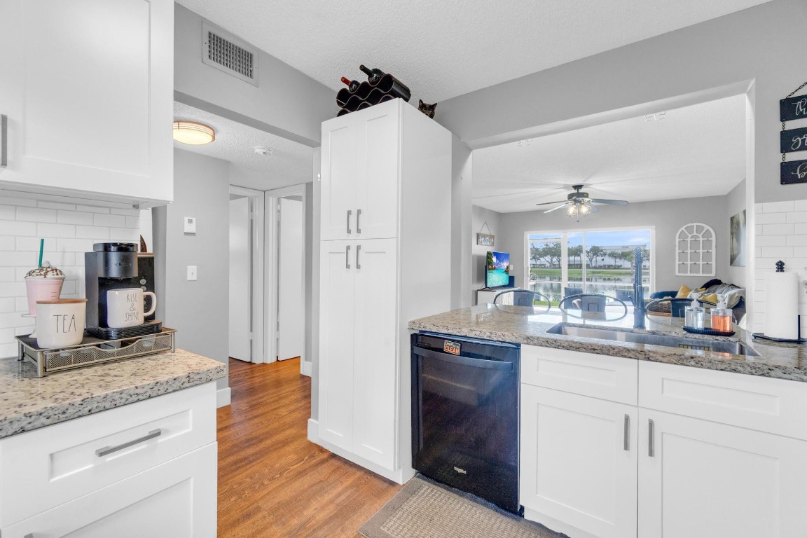 VIEWPOINTE - Residential