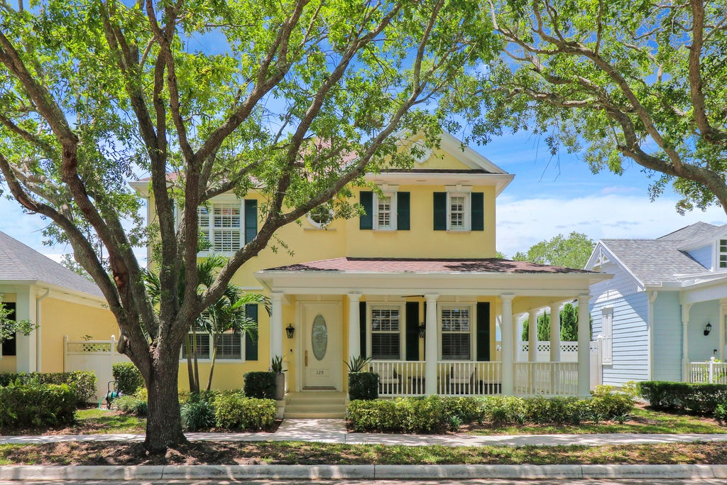 Photo of 129 Barbados Drive, Jupiter, FL 33458 (MLS # R10985535)