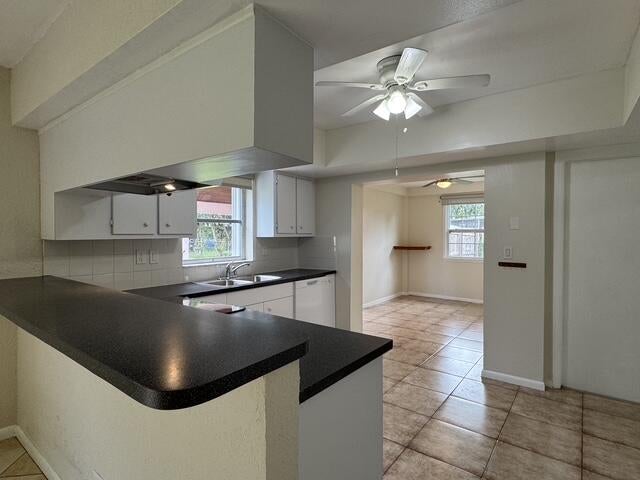 8306 NW 74TH Terrace