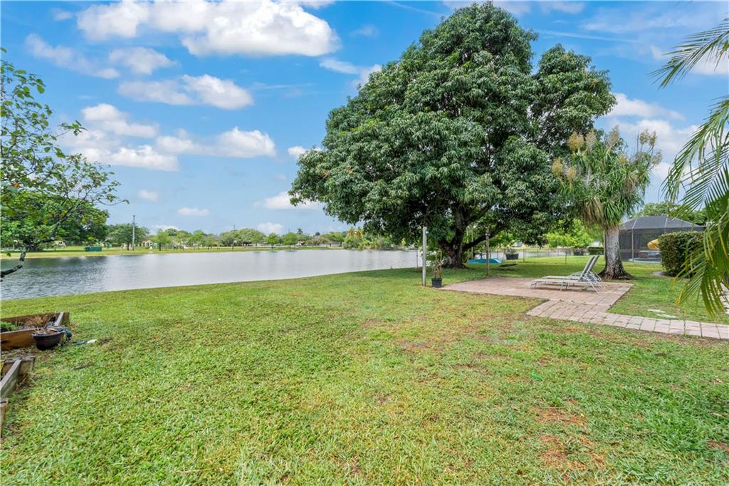 PLANTATION PARK LAKESITES - Residential