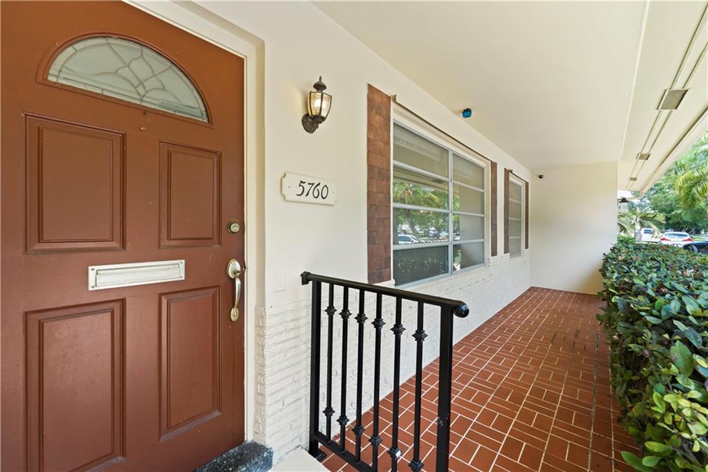 PLANTATION PARK LAKESITES - Residential
