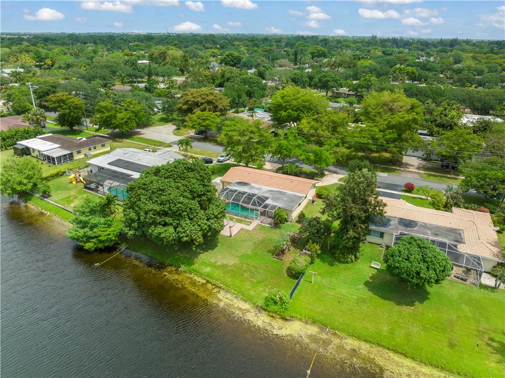 PLANTATION PARK LAKESITES - Residential