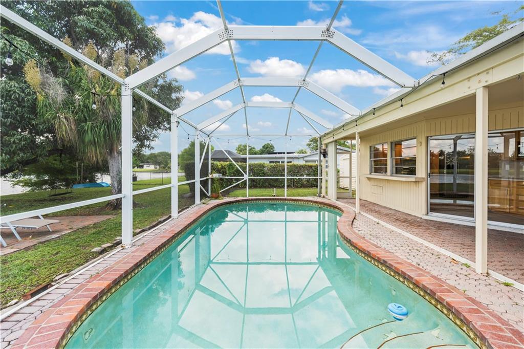 PLANTATION PARK LAKESITES - Residential