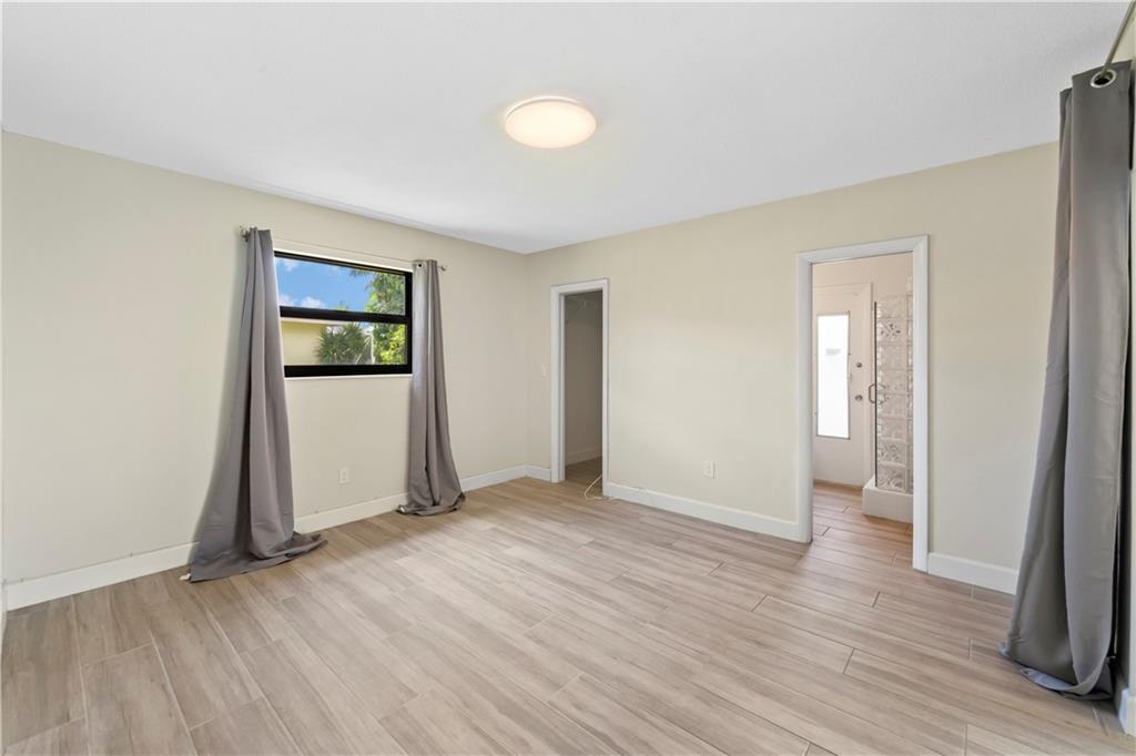 PLANTATION PARK LAKESITES - Residential