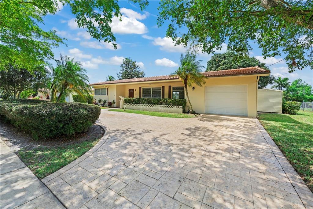 PLANTATION PARK LAKESITES - Residential