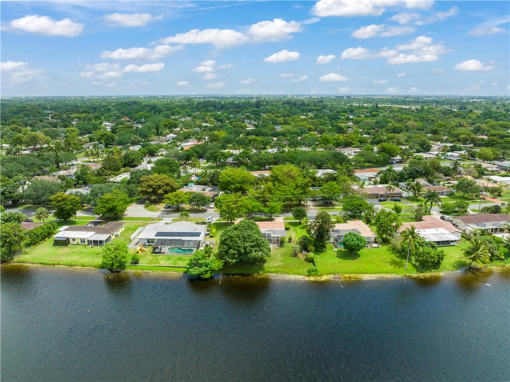 PLANTATION PARK LAKESITES - Residential