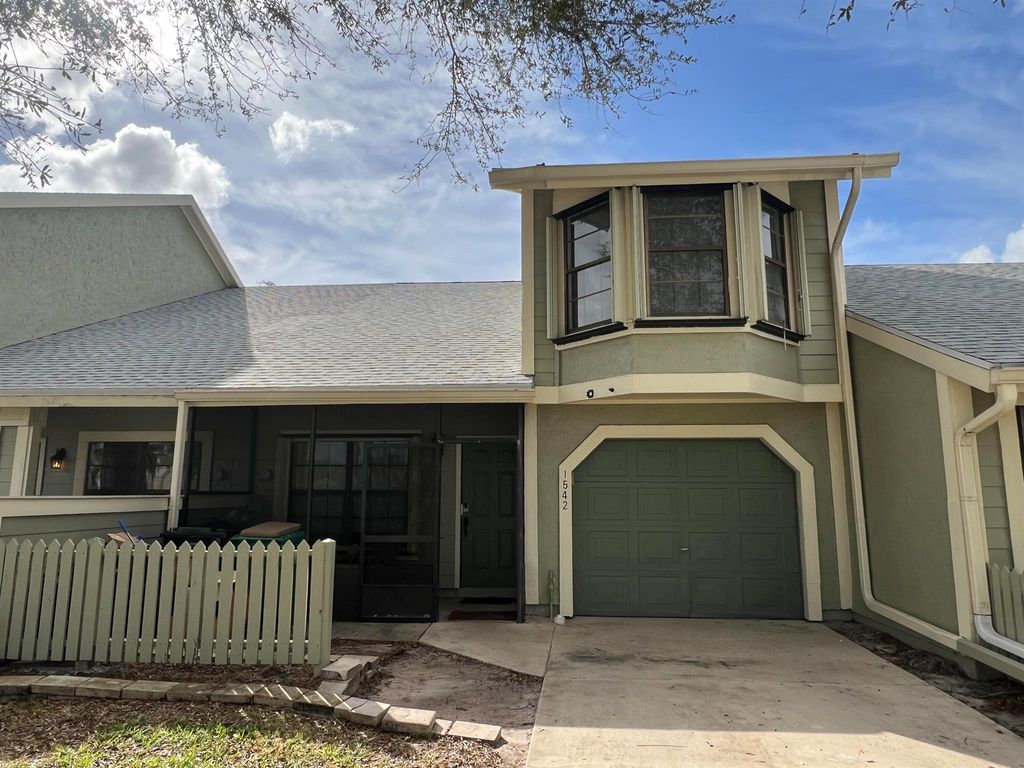 Photo of 1542 SE Dewberry Court, Port Saint Lucie, FL 34952 (MLS # R10954068)