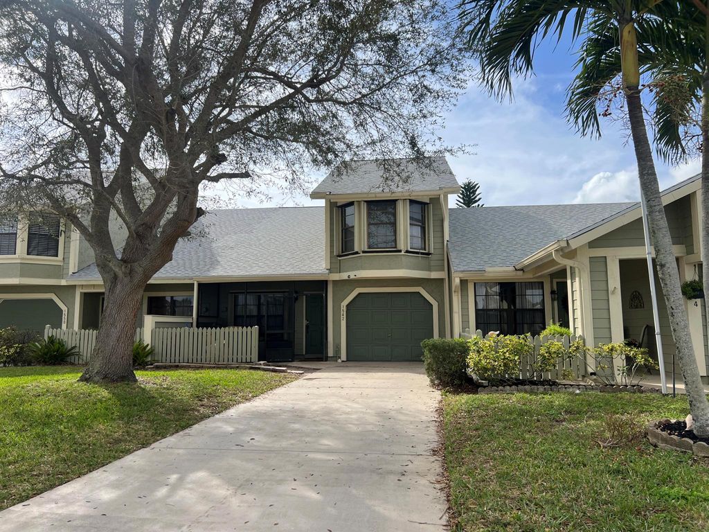 Photo of 1542 SE Dewberry Court, Port Saint Lucie, FL 34952 (MLS # R10954068)