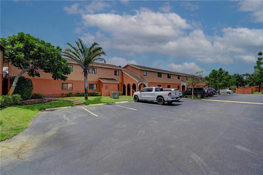 VILLA VALENCIA - Residential