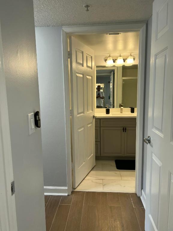 ROYAL GRAND CONDO - Residential