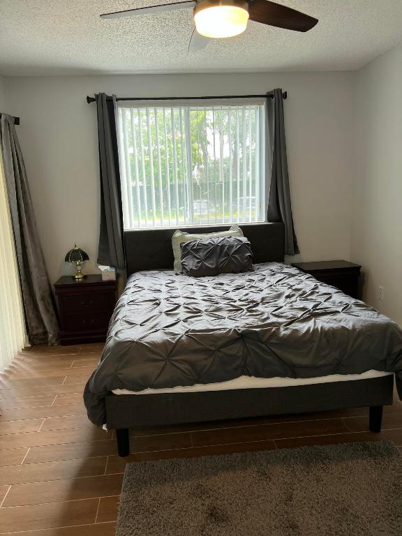 ROYAL GRAND CONDO - Residential