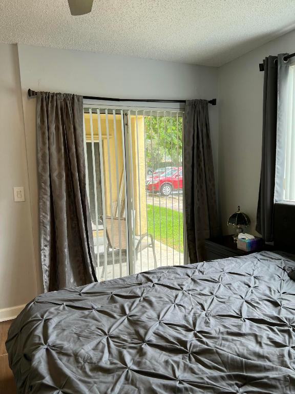 ROYAL GRAND CONDO - Residential