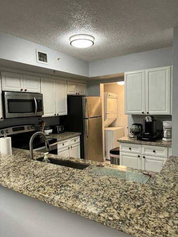 ROYAL GRAND CONDO - Residential