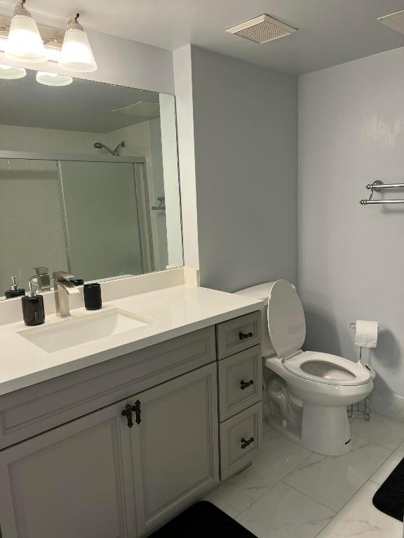 ROYAL GRAND CONDO - Residential