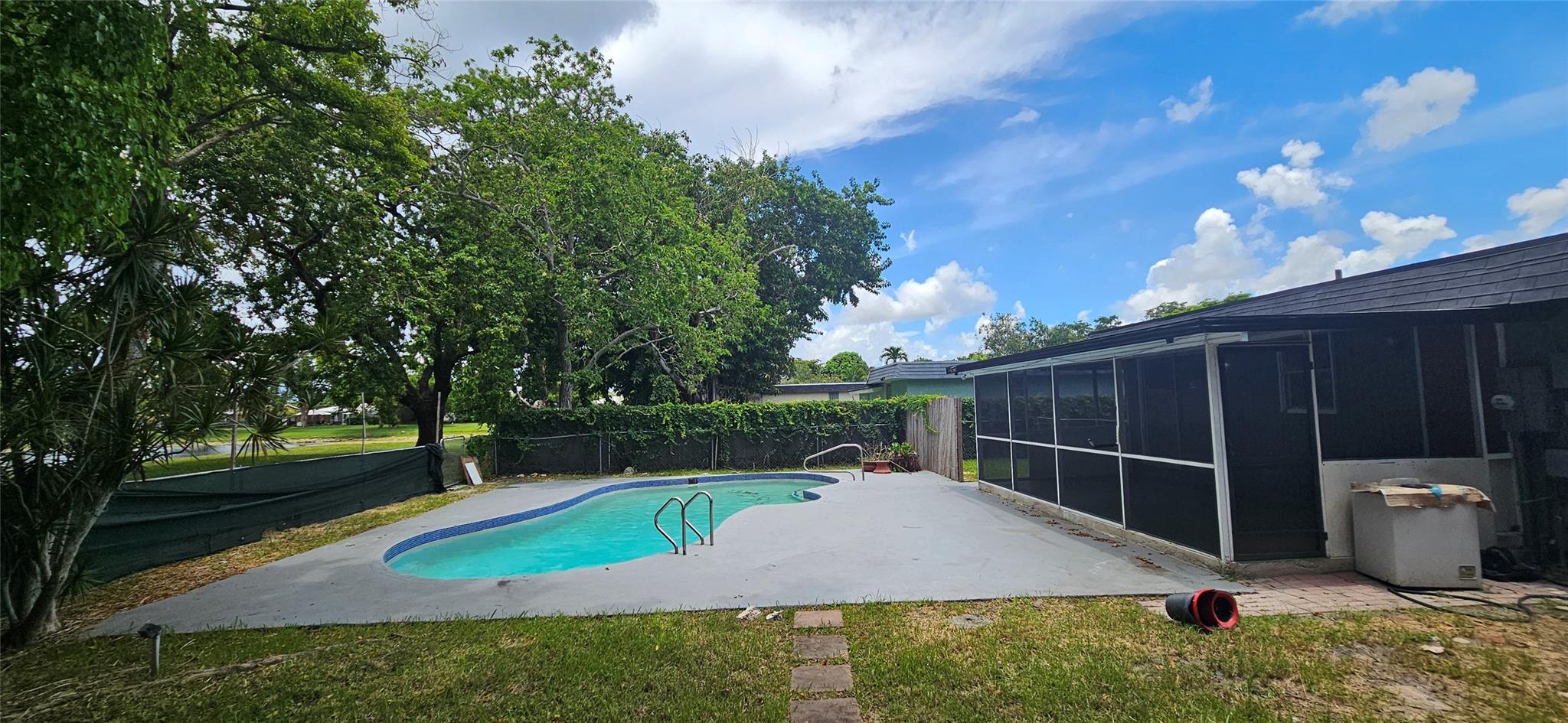 8001 NW 71st Ave
