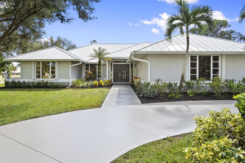 Photo of 4674 SW Bermuda Way, Palm City, FL 34990 (MLS # R11136087)