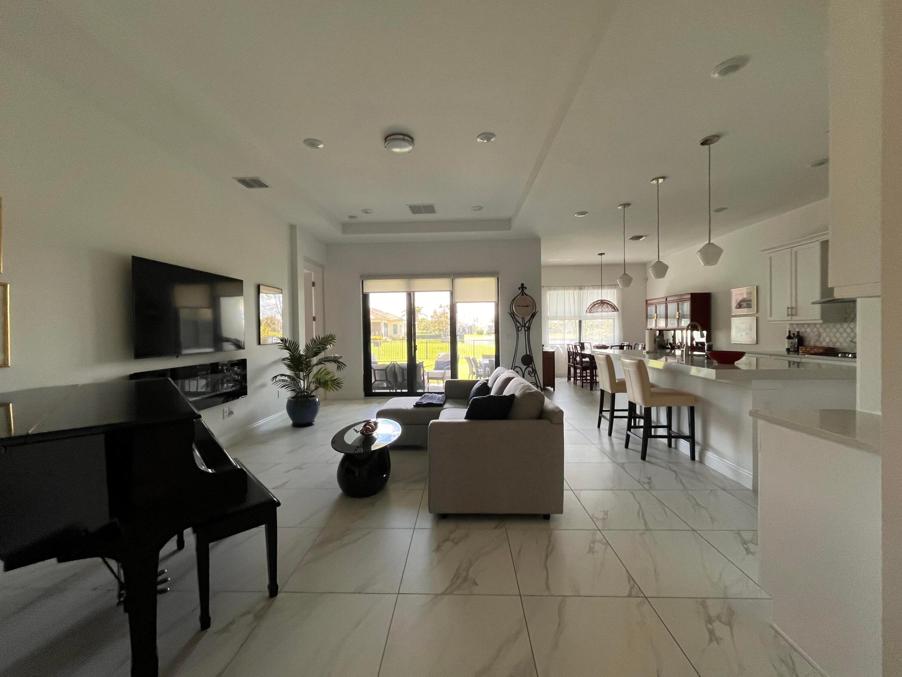 CRESSWIND PALM BEACH - Residential Lease