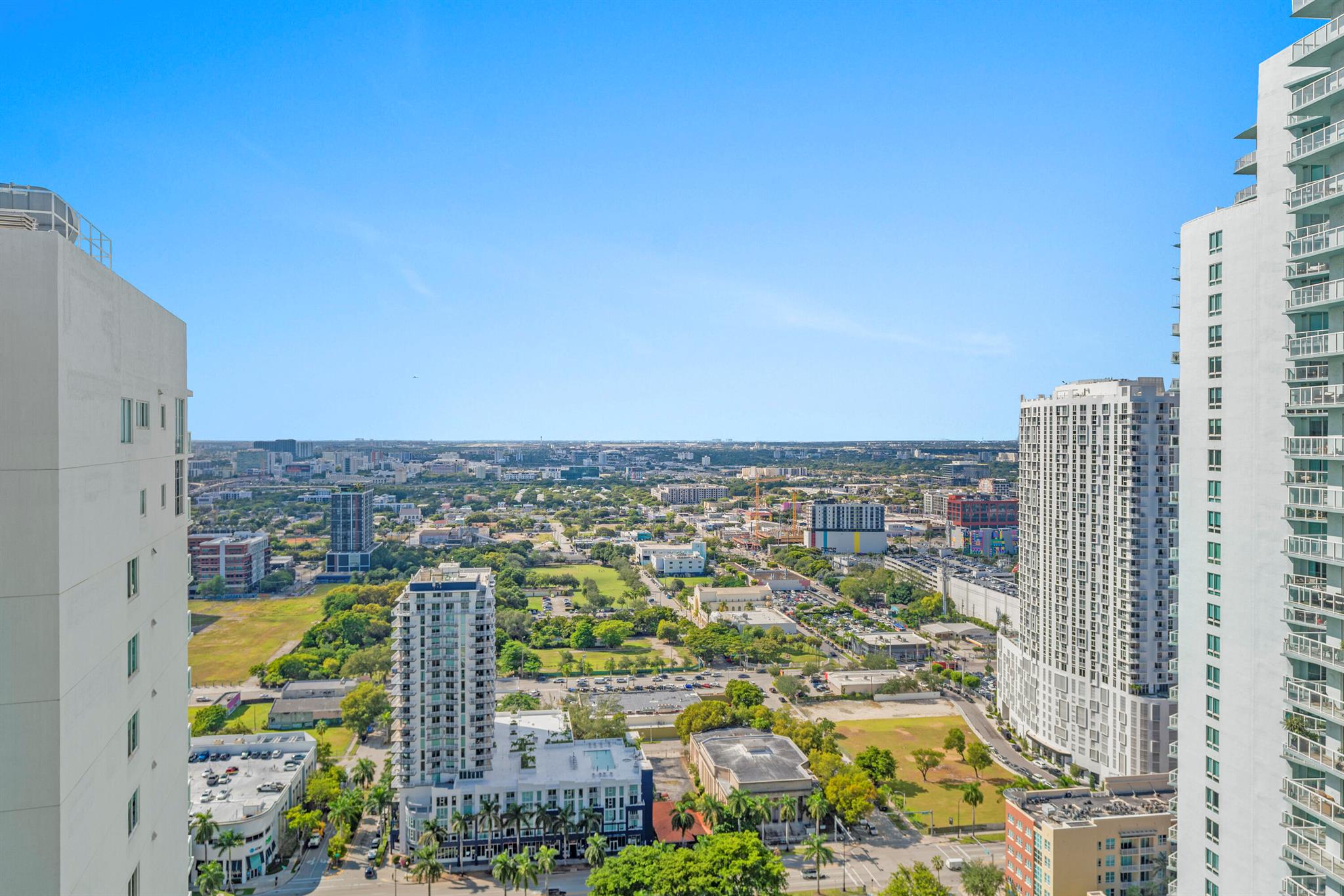 1800 CLUB CONDO - Residential