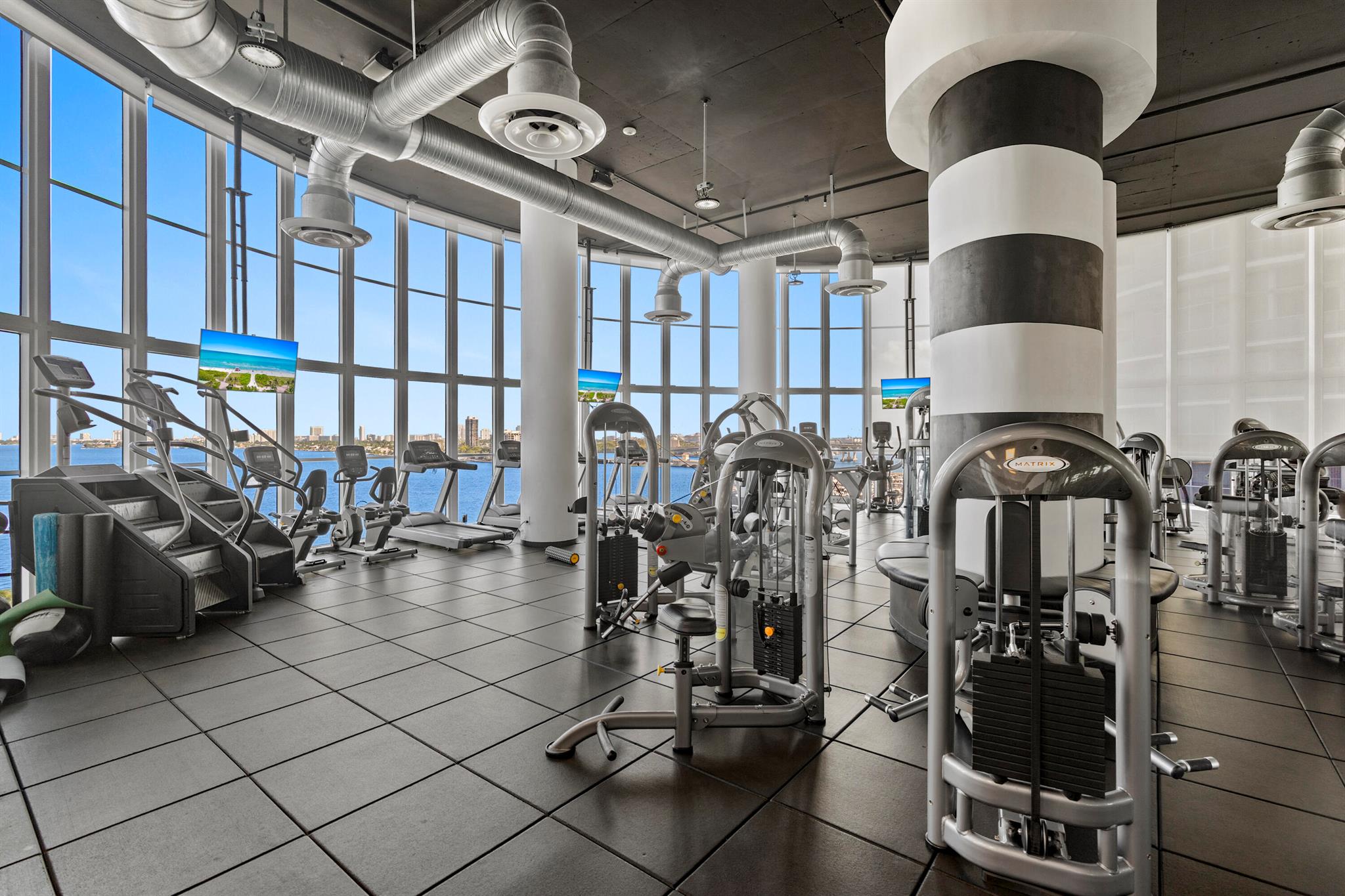 1800 CLUB CONDO - Residential