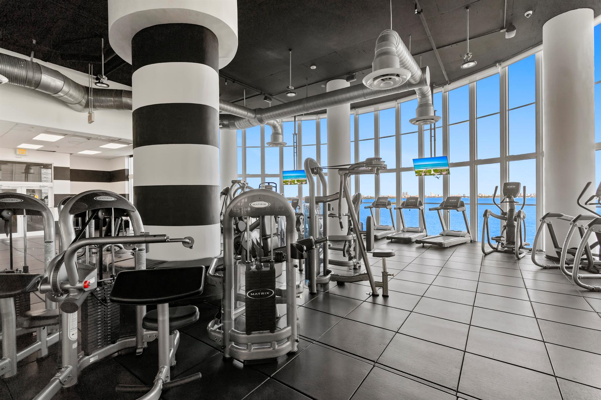 1800 CLUB CONDO - Residential