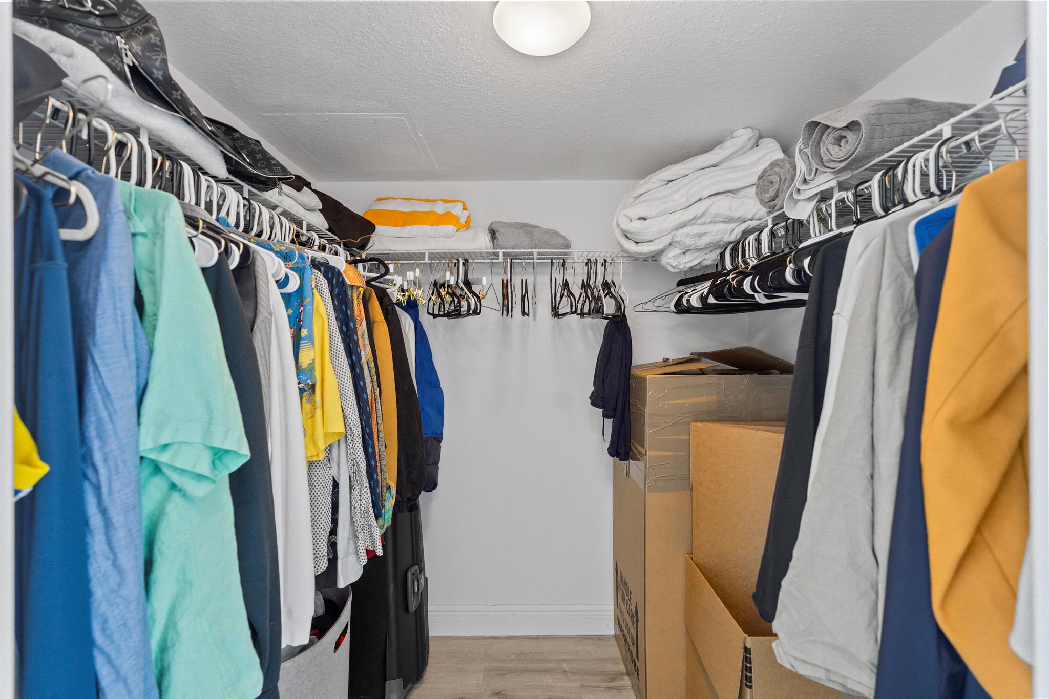 1800 CLUB CONDO - Residential