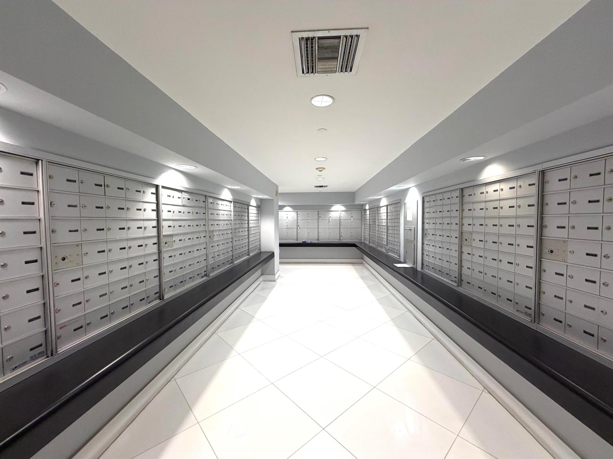 1800 CLUB CONDO - Residential