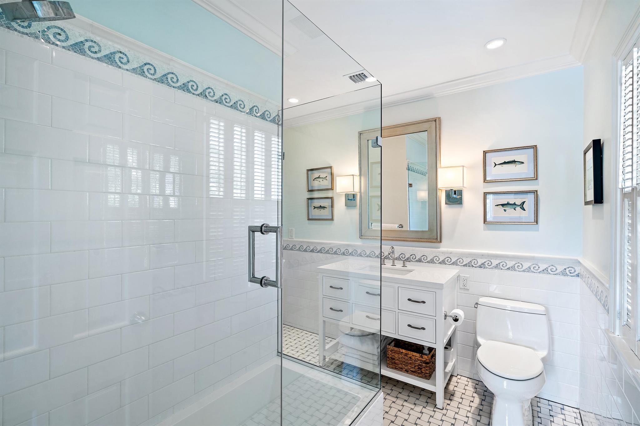 EL ENCANTO 2 - Residential Lease