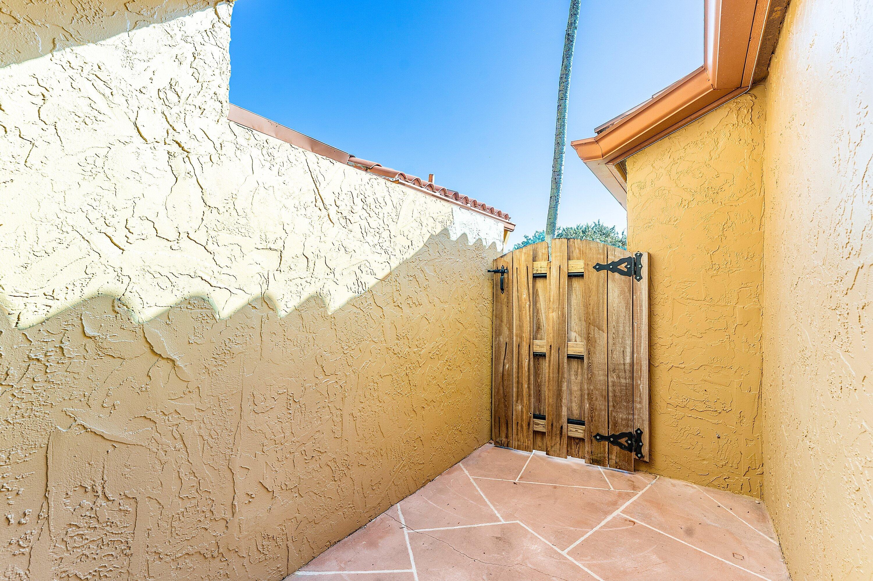 BOCA FONTANA - Residential